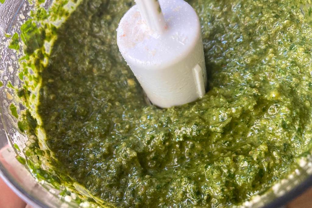 Vegan pesto with walnuts and vegan parmesan.